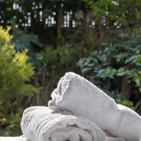 Habiter La Ville, Un Art Contemporain 度假居 瓦讷